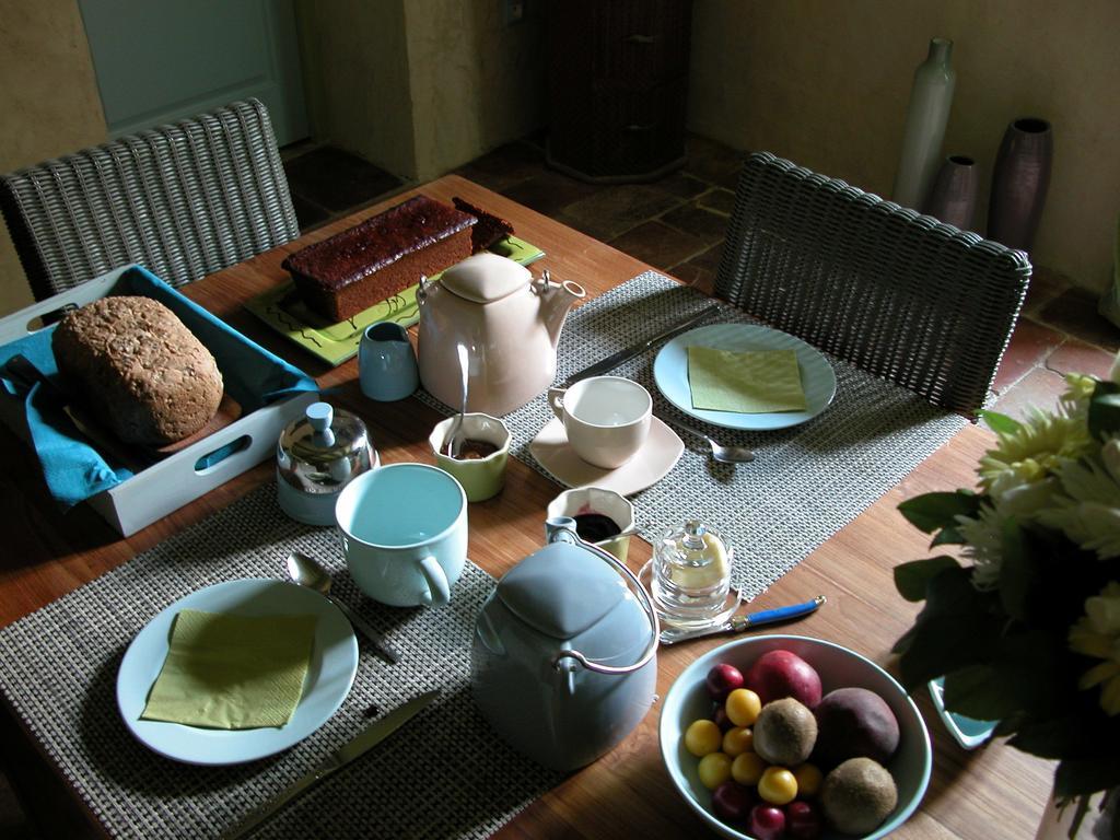 Au Mas Des Calmettes Bed and Breakfast Parisot  Eksteriør billede